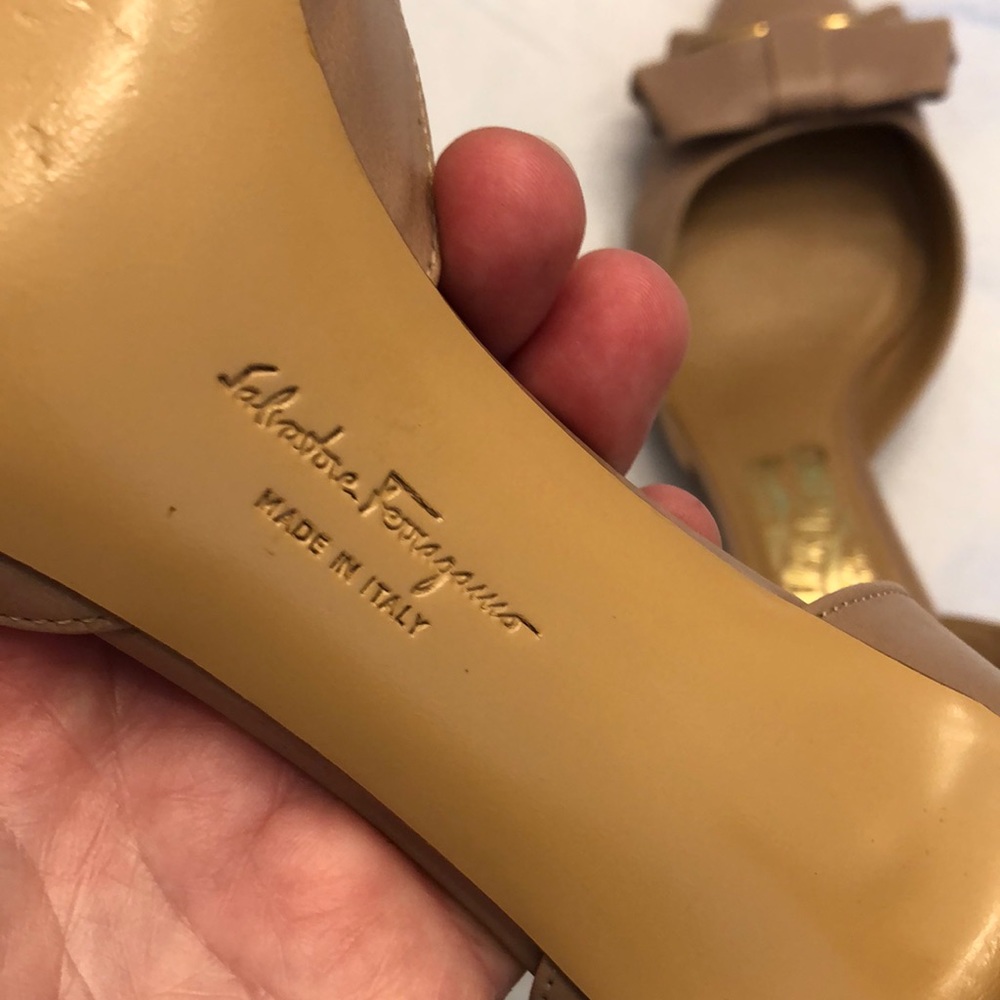 🎉Host Pick🎉 Salvatore Ferragamo Rietta d’Orsay Bow Pumps, Size 9. - Picture 11 of 16